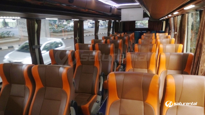 saturental – foto bus pariwisata fajar transport interior dalam big bus 44 seats a