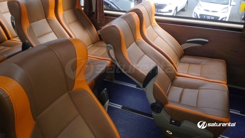 saturental – foto bus pariwisata fajar transport interior dalam big bus 44 seats b