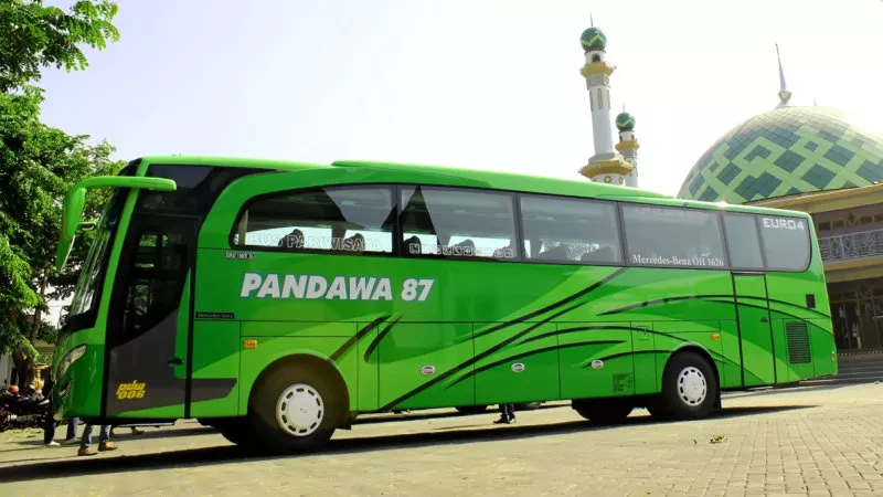 saturental – foto big bus pariwisata pandawa87 49s 59 seats b
