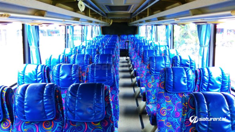Symphonie: Mengarungi Jakarta dengan Kenyamanan dan Gaya dalam Bus Pariwisata Mewah