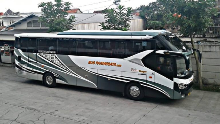Fajar Transport: Lebih dari Sekedar Bus, Sebuah Legenda di Jalan Raya