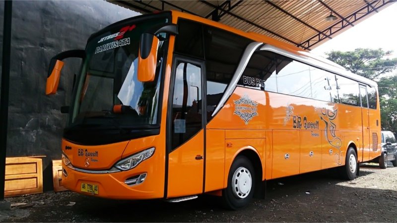 saturental – foto big bus pariwisata br queen trans 40s 50 seats d