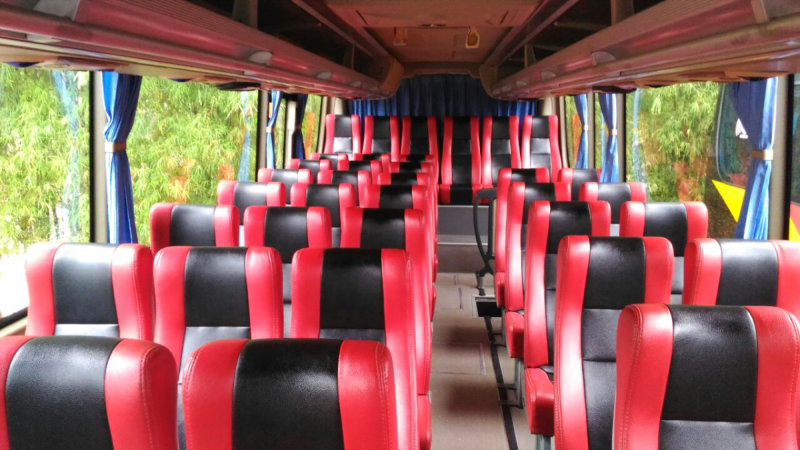 saturental – foto big bus pariwisata bulan jaya interior dalam 47s 59 seats a