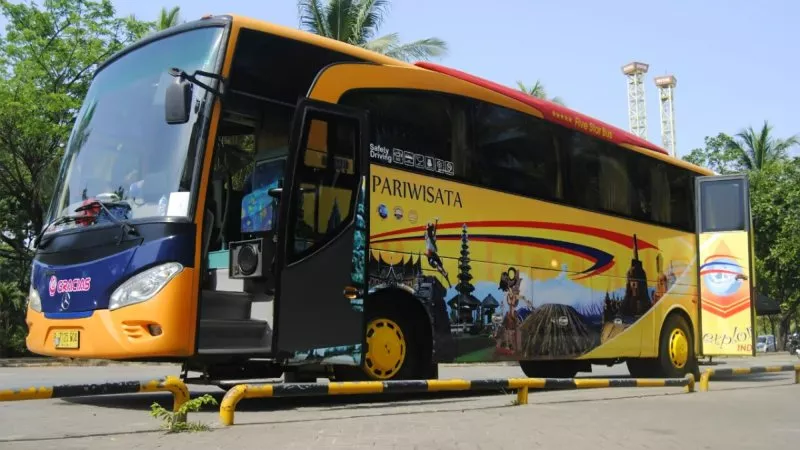 saturental – foto big bus pariwisata gracias 47s 59 seats a