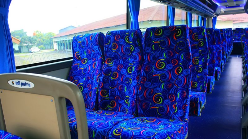 saturental – foto big bus pariwisata kramat djati interior dalam 40s 50s 59 seats c