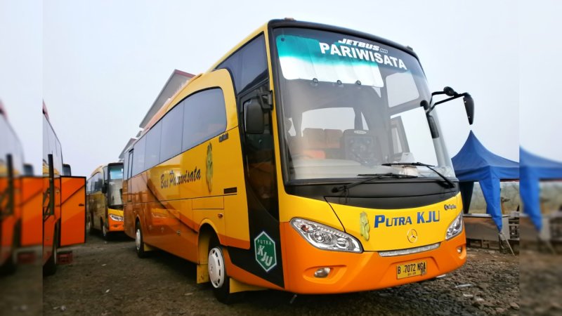 saturental – foto big bus pariwisata putra kju 59 seats c