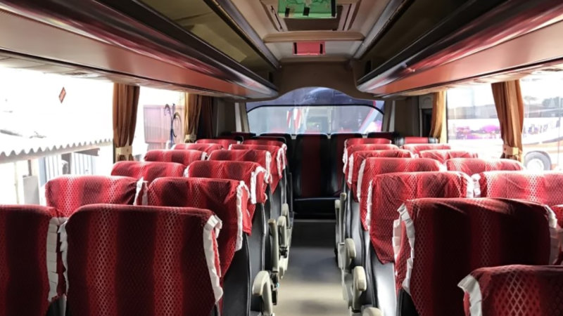 saturental – foto medium bus pariwisata bhinneka sangkuriang interior dalam 29 seats c