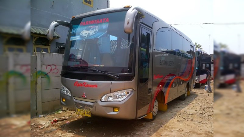 saturental – foto medium bus pariwisata cipta karunia premium 29s 31 seats b