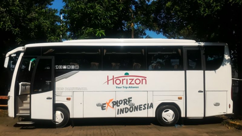 saturental – foto medium bus pariwisata horizon 27s 31 seats b