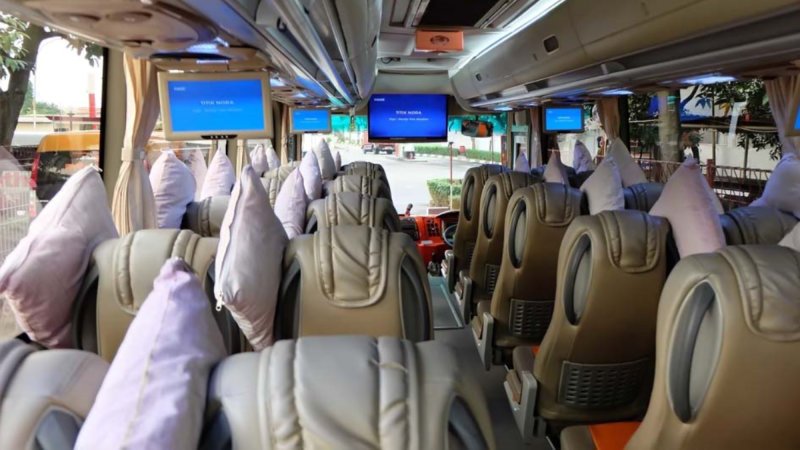 saturental – foto medium bus pariwisata luthansa interior dalam 31s 33 seats b