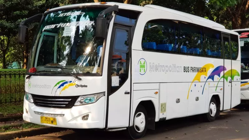 Metropolitan Kuningan: Mengarungi Nusantara dengan Armada Pariwisata yang Handal
