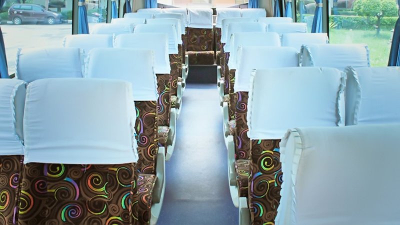 saturental – foto medium bus pariwisata metropolitan interior dalam 29 seats a