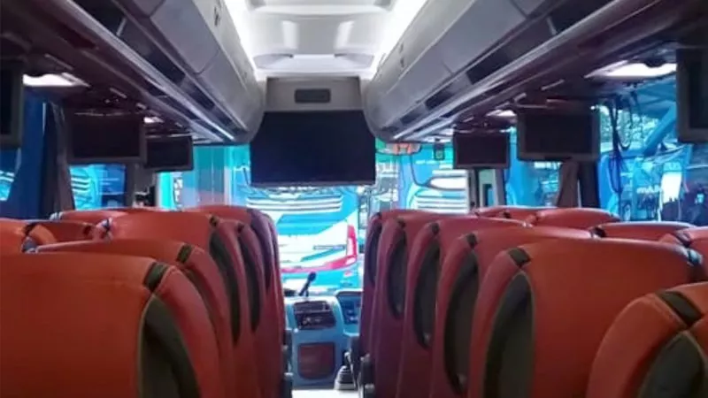 saturental – foto medium bus pariwisata pandawa87 interior dalam 35 seats b