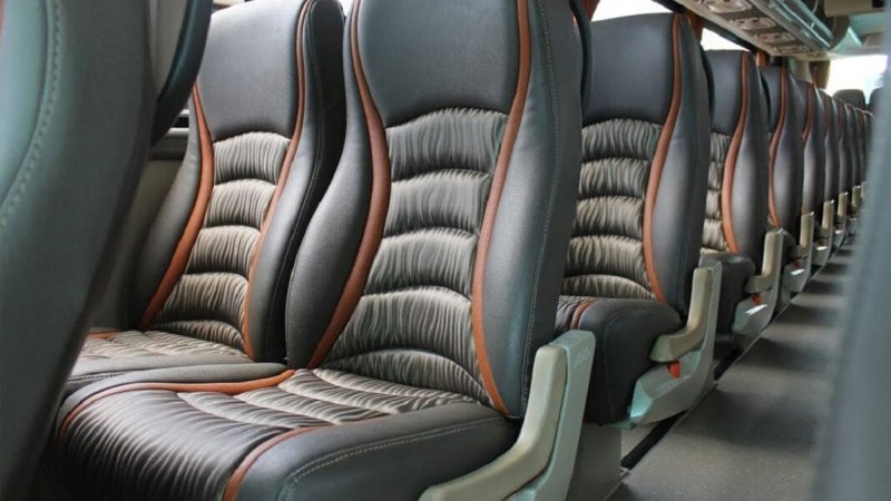 saturental – foto medium bus pariwisata patriot interior dalam 31 seat a