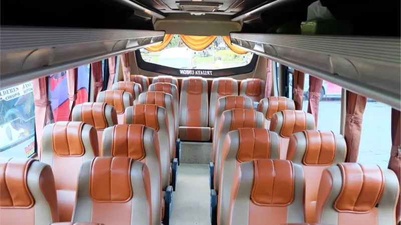 saturental – foto medium bus pariwisata putra kju interior dalam 29s 31 seats a