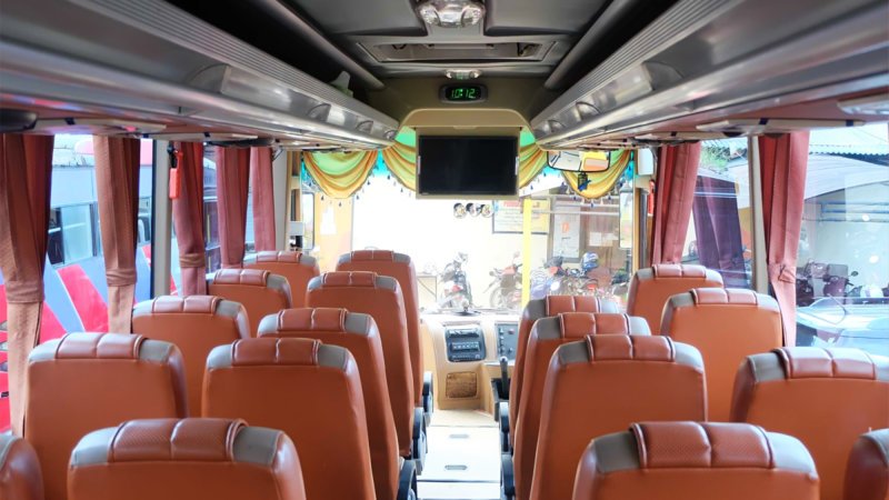 saturental – foto medium bus pariwisata putra kju interior dalam 29s 31 seats b