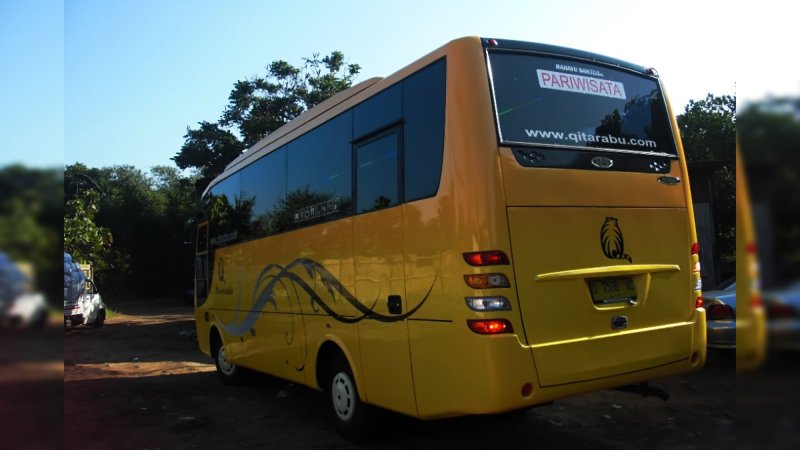 saturental – foto medium bus pariwisata qitarabu 31s 35 seats e