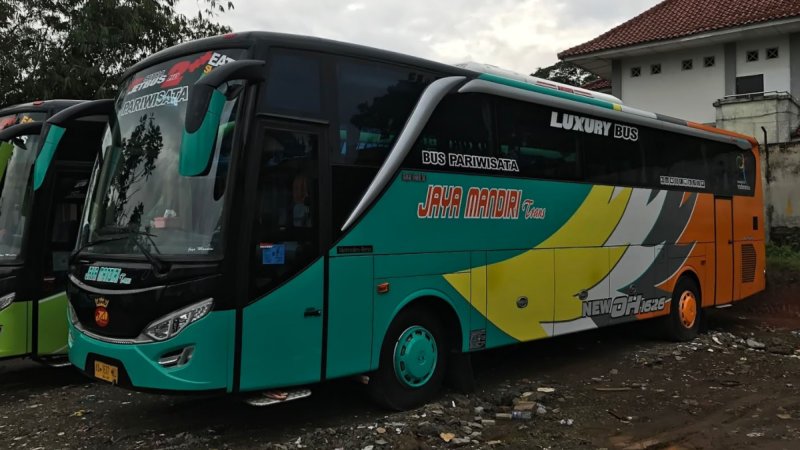 saturental – foto big bus pariwisata jaya mandiri trans 50s 52 seats a