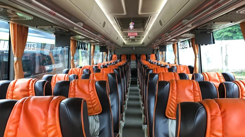 saturental – foto big bus pariwisata jaya mandiri trans interior dalam 50s 52 seats a