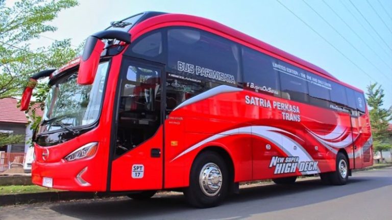 Satria Perkasa: Mengarungi Nusantara dengan Nyaman dan Aman