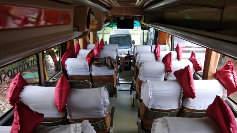 saturental – foto medium bus pariwisata adhi prima interior dalam 29s 31 seats a