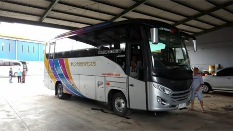 Harga Sewa Bus Pariwisata Jackal Holiday Bandung: Panduan Lengkap untuk Liburan Anda yang Tak Terlupakan