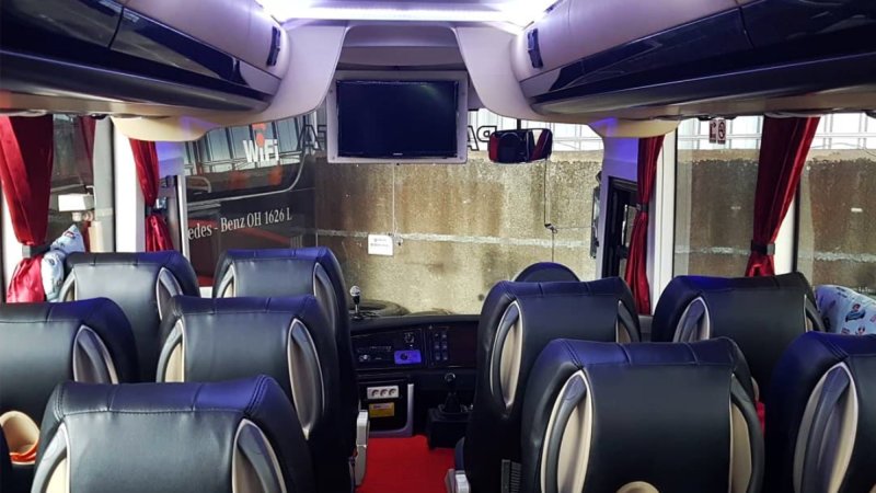 saturental – foto medium bus pariwisata megatrans interior dalam 33s 35 seats b