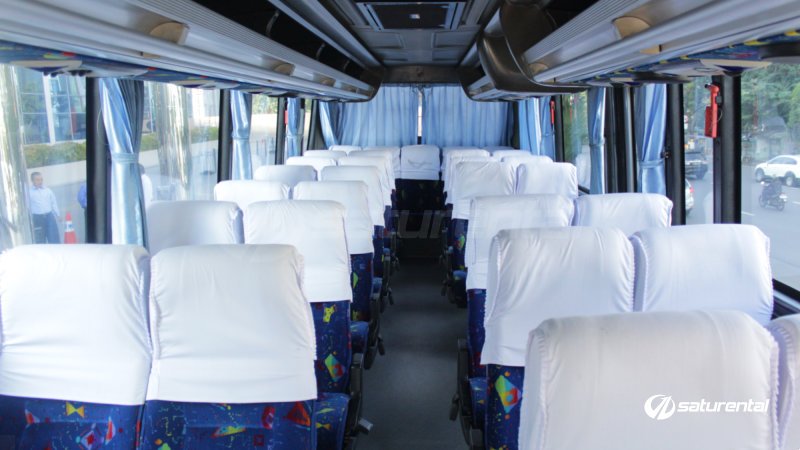 saturental – foto medium bus pariwisata royal platinum interior dalam 29 seats a