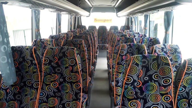 saturental – foto medium bus pariwisata sekawan trans interior dalam 31 seats a