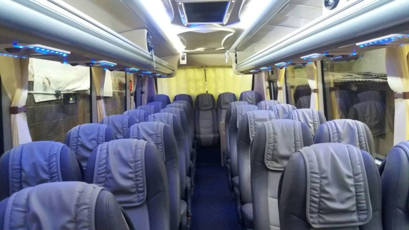 saturental – foto medium bus pariwisata sandholiday interior 1