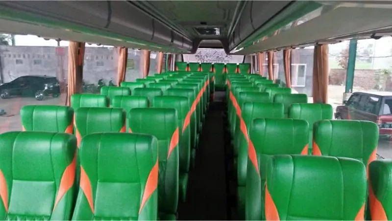 saturental – foto big bus pariwisata Arjuna Samba interior dalam 47s 59 seats aa