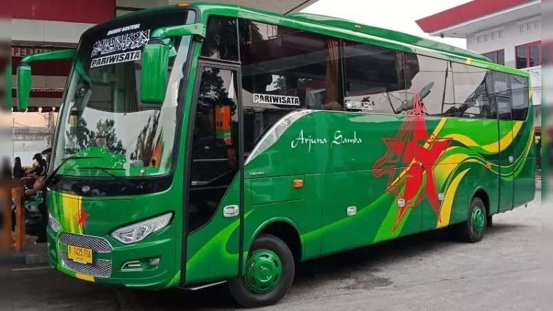 saturental – foto medium bus pariwisata Arjuna Samba 31s 33 seats aa