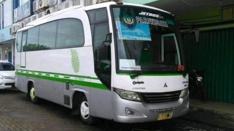 saturental – foto medium bus pariwisata cahaya trans 29 seats a