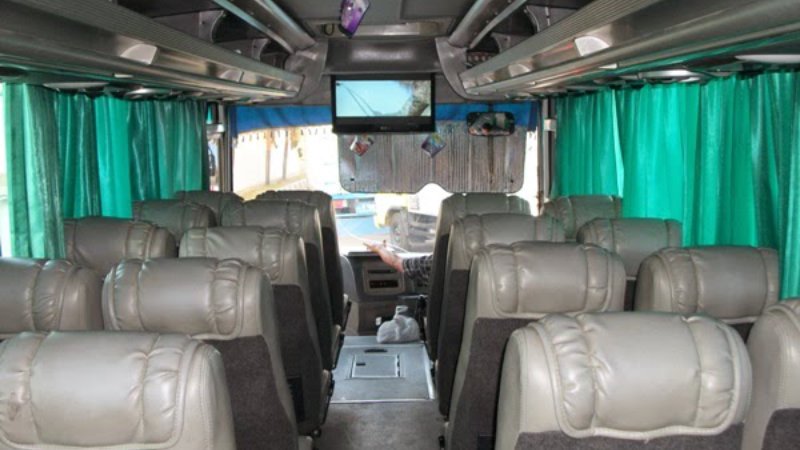 saturental – foto medium bus pariwisata cahaya trans interior dalam 29 seats b