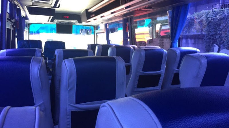 saturental – foto medium bus pariwisata wong kudus interior dalam 31 seats ab