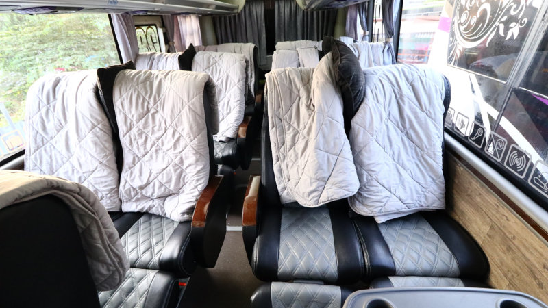 saturental – foto big bus pariwisata pepeje shd hdd terbaru interior dalam 28 seats a