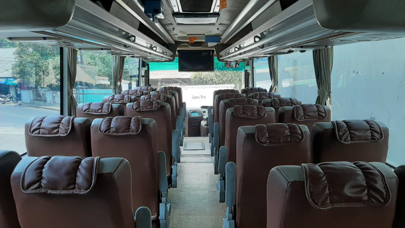 saturental – foto medium bus pariwisata saner holidays interior dalam 31 33 seats a