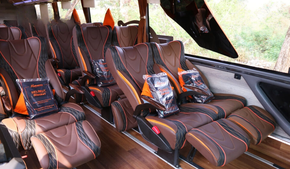saturental foto big bus luxury mewah vvip luthansa terbaru c