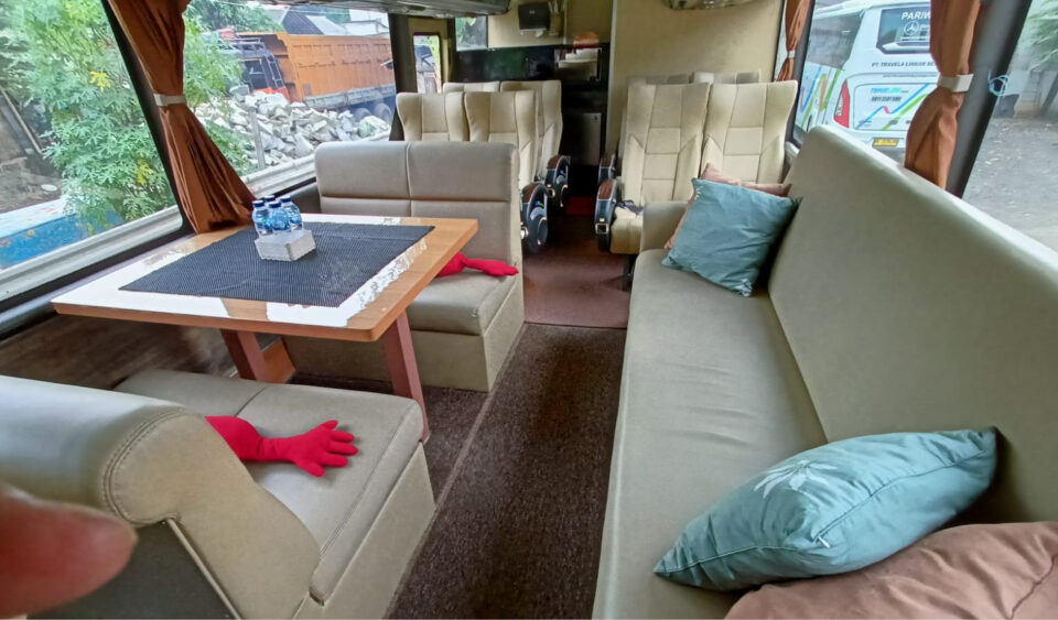 saturental foto big bus mewah luxury prime travelink motorhome terbaru b